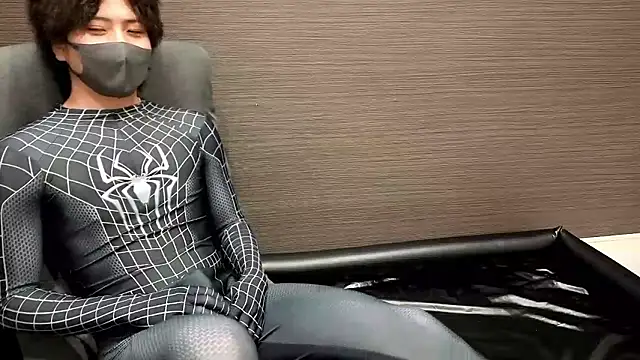 CHROME-kun925: διαδικτυακό σόου στην κάμερα