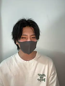 Show modela CHROME-kun925 na web-kameri