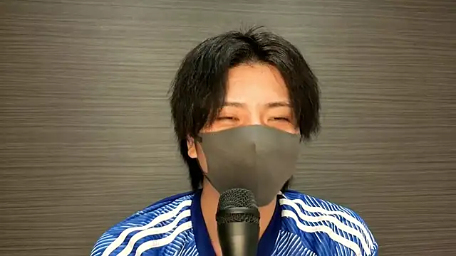 Show modela CHROME-kun925 na web-kameri