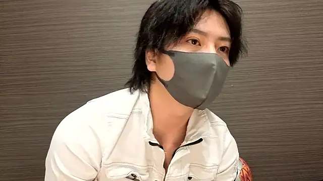 CHROME-kun925 在線直播表演