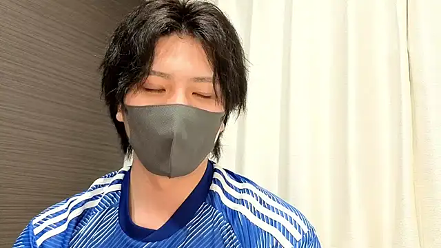Show modela CHROME-kun925 na web-kameri