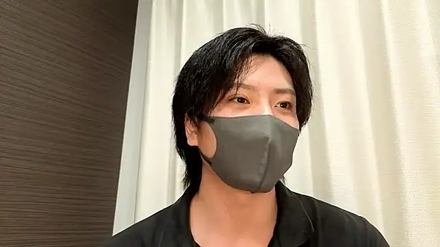 CHROME-kun925 在線直播表演