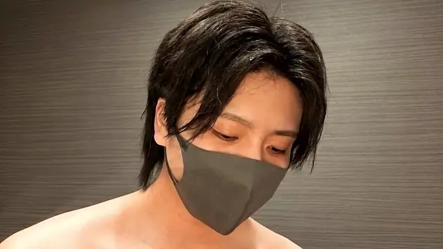 CHROME-kun925 在線直播表演