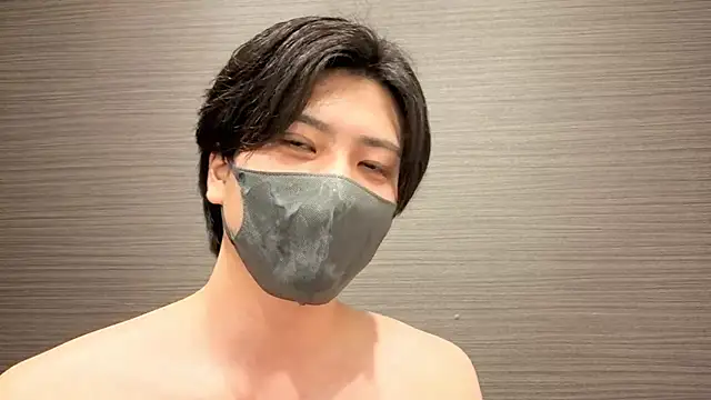 CHROME-kun925 在線直播表演