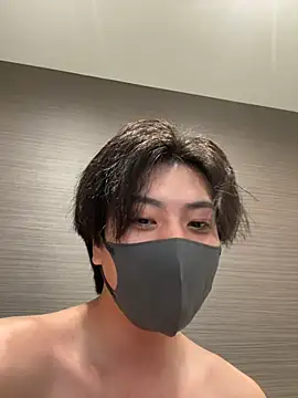 CHROME-kun925 在線直播表演