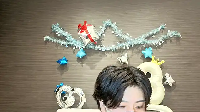 Show modela CHROME-kun925 na web-kameri