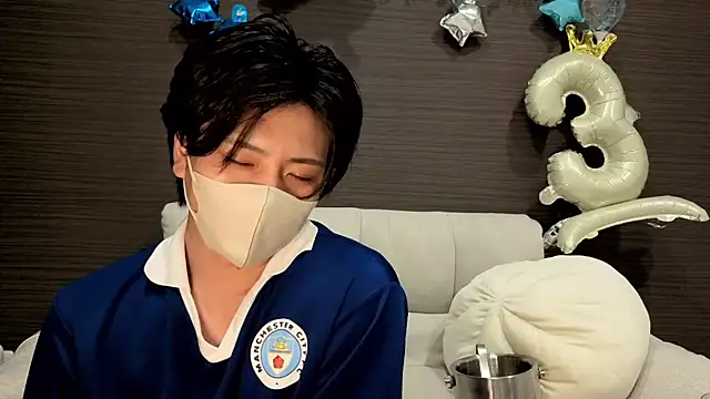 Show modela CHROME-kun925 na web-kameri