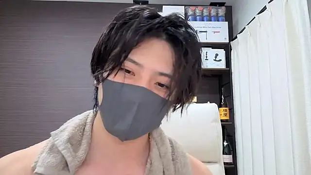 CHROME-kun925 在線直播表演