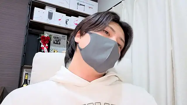 CHROME-kun925 在線直播表演