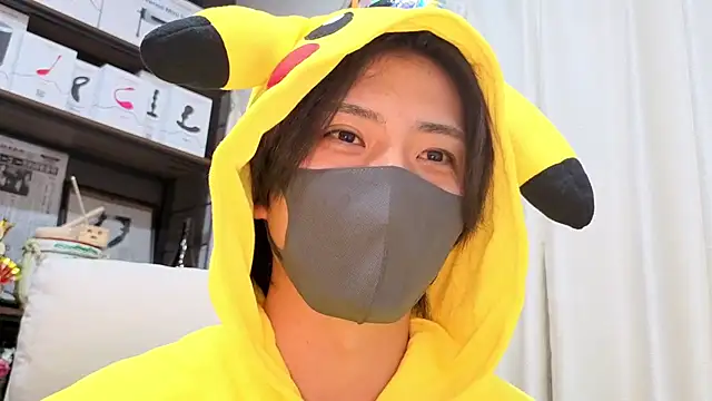 CHROME-kun925 在線直播表演