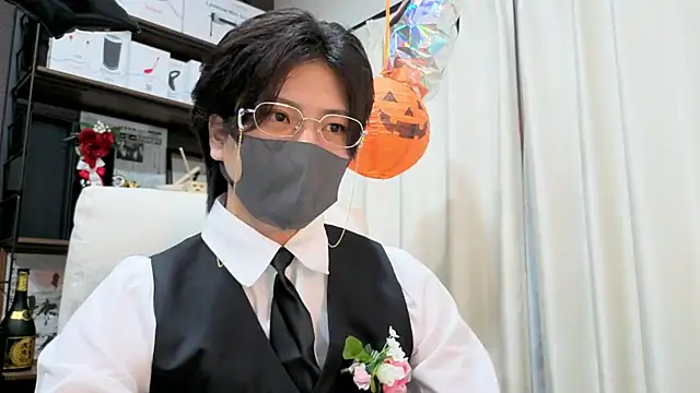 CHROME-kun925 在線直播表演
