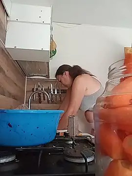 XXX chat uživo modela increible_della