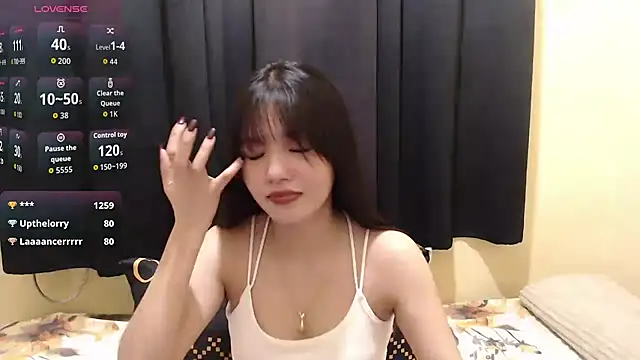 x_brittany_x লাইভ চ্যাট রুম