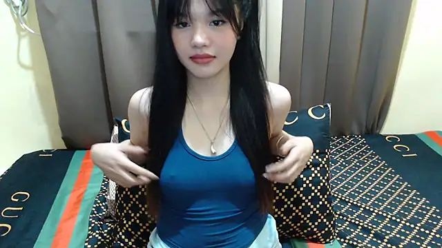 x_brittany_x Show Webcam