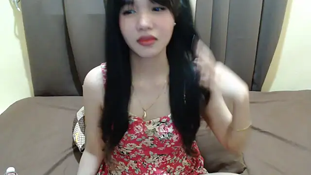 x_brittany_x's Webcam Show