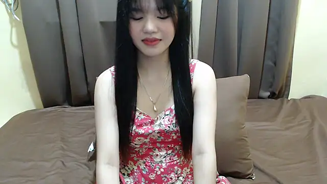 x_brittany_x Show in webcam