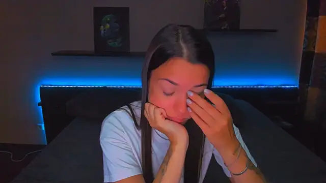 AlexaBarkley Chat XXX in diretta