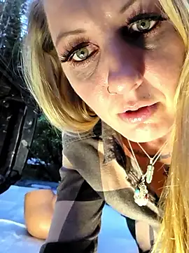 SheIsSomething Webcam show