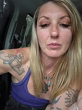 SheIsSomething Show Webcam