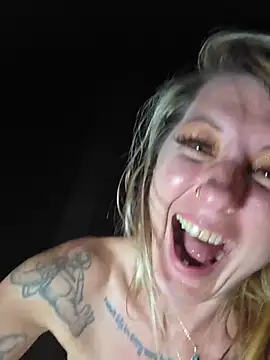 Show Webcam de SheIsSomething