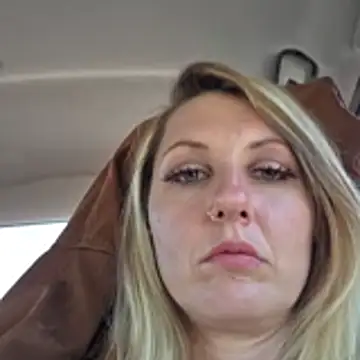 SheIsSomething's Webcam Show