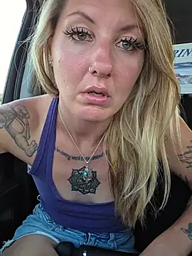 SheIsSomething Show Webcam