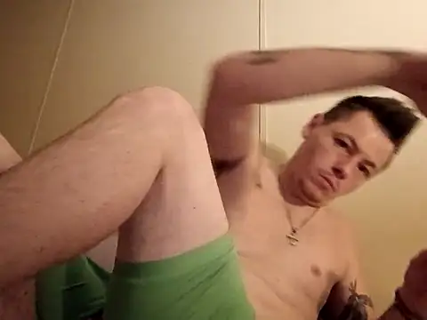 Pokazy przed kamerką – xXxXxCatDaddyxXxXx