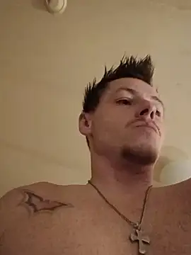 Pokazy przed kamerką – xXxXxCatDaddyxXxXx