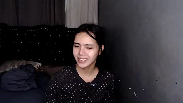 shecutie69 Adlı Modelin Web Kamerası Şovu