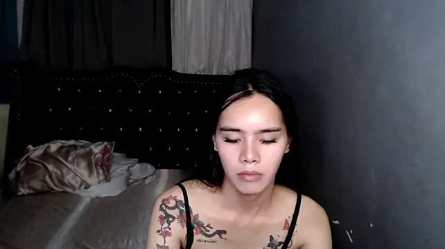 shecutie69's Webcam Show