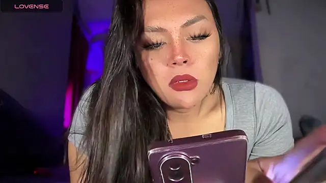 KhimMadnessn Webbikameraesitys