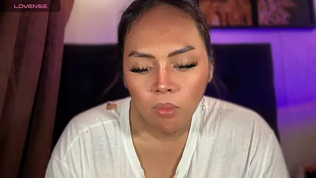 Sweet_Khimmyn Webbikameraesitys
