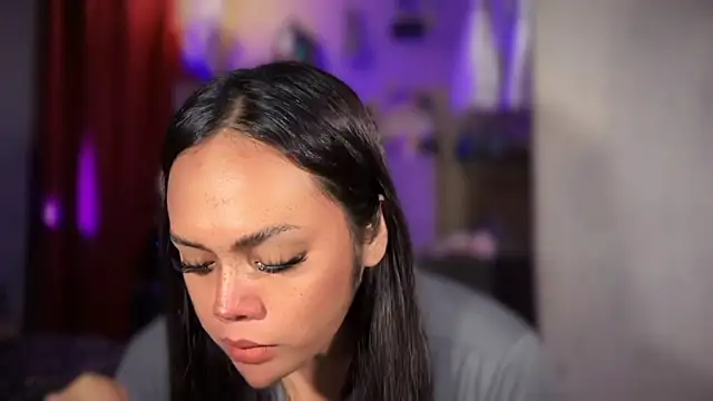 Sweet_Khimmy's Webcam Show