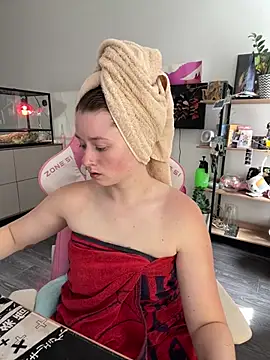 sweetest_pie's Live XXX Chat