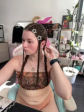 sweetest_pie's Live XXX Chat