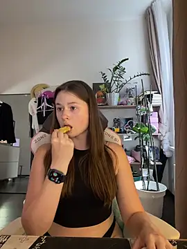 sweetest_pie Live XXX Chat