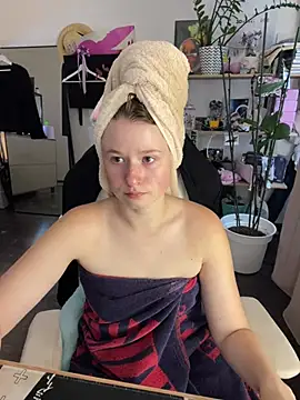 sweetest_pie Adlı Modelin Canlı XXX Sohbeti