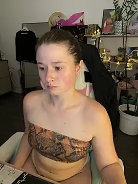 sweetest_pie live XXX chat