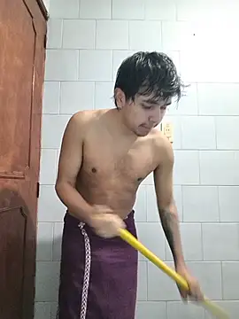 Show modela Thiago_Wc na web-kameri