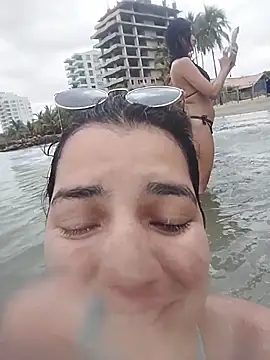 Pokazy przed kamerką – carmesix