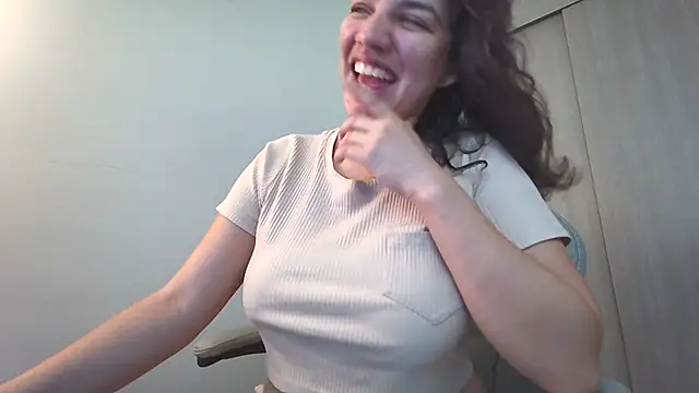 צ'אט XXX בשידור חי של carmesix