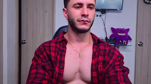 Latino_stud4u Pertunjukan Webcam
