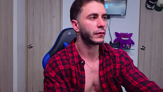 Latino_stud4u 웹캠 쇼