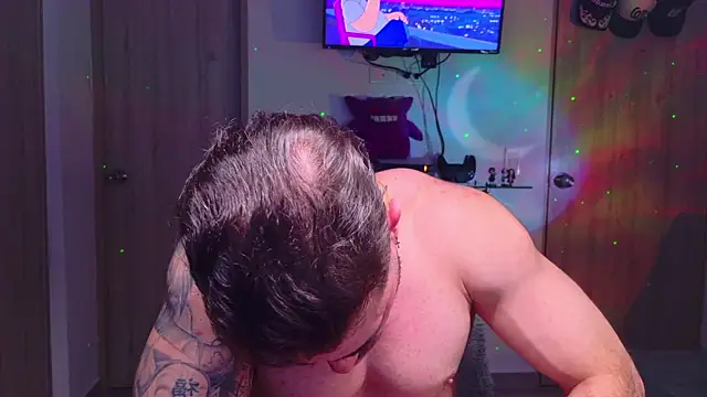 Latino_stud4u Show in webcam