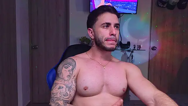 عرض كام Latino_stud4u