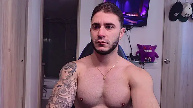 Latino_stud4u 在線直播表演