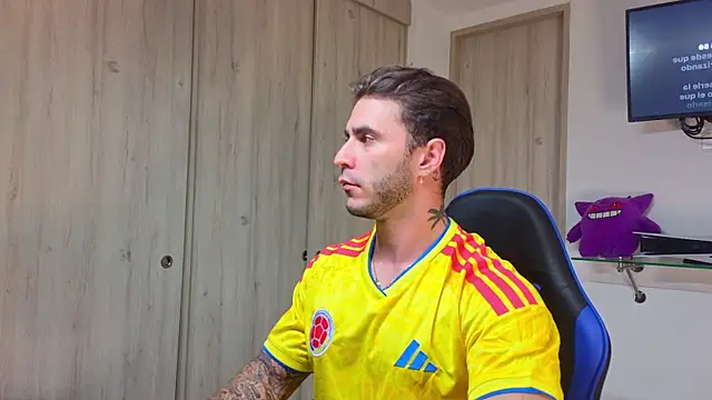 Latino_stud4u 웹캠 쇼