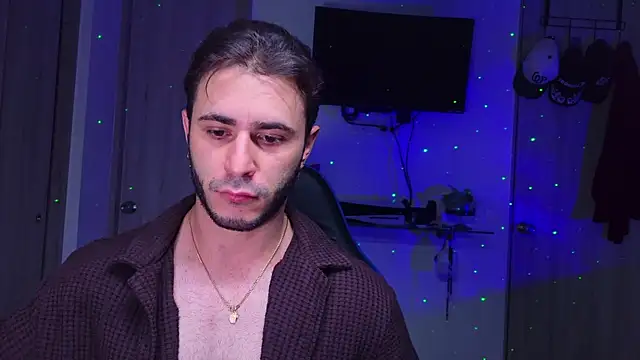 Latino_stud4uのウェブカメラショー