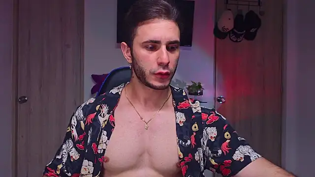 Latino_stud4uのウェブカメラショー