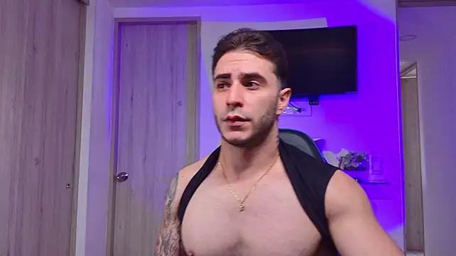 عرض كام Latino_stud4u